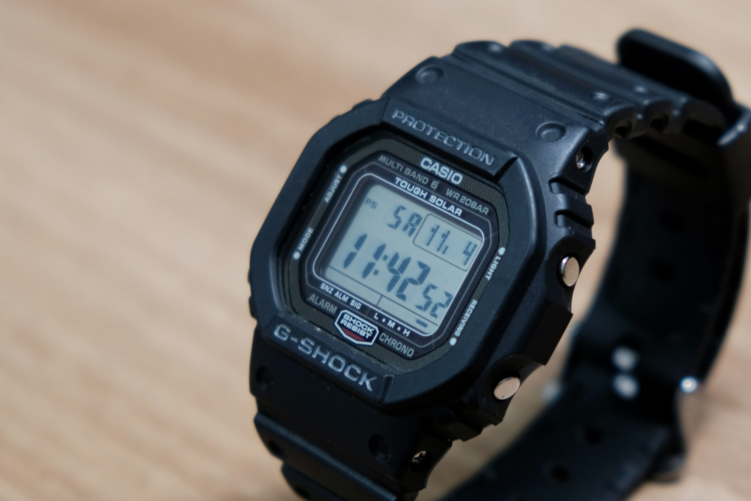 レビュー】カシオのG-SHOCK（GW-5000-1JF）/ シックなカラーリングと